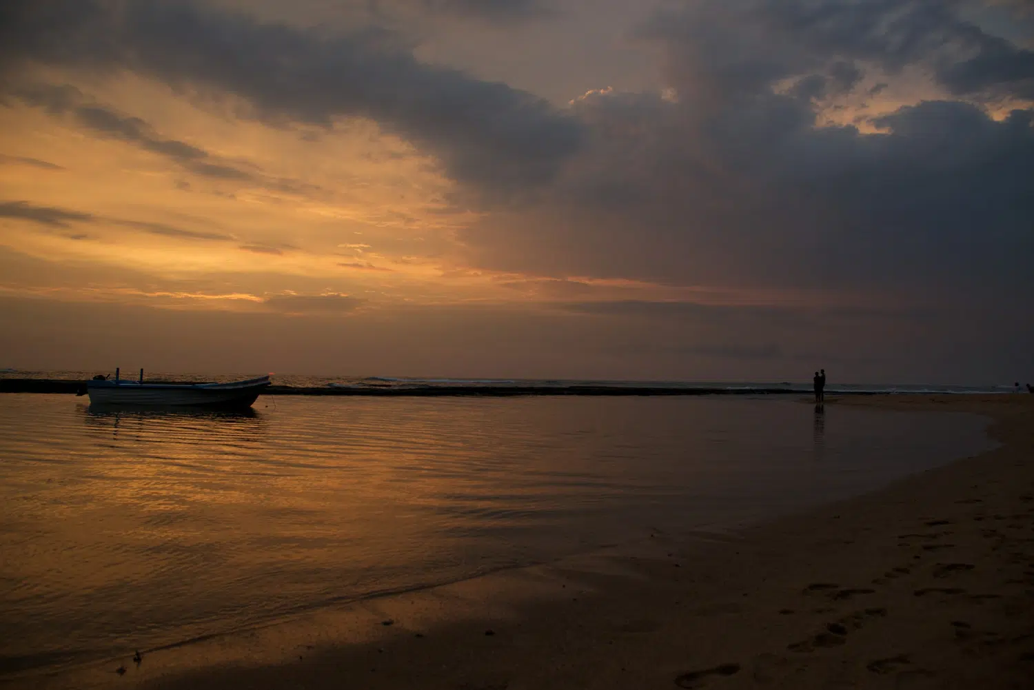 Sri Lanka palm-fringed beach and coastal scenery for South Coast Beach Escape