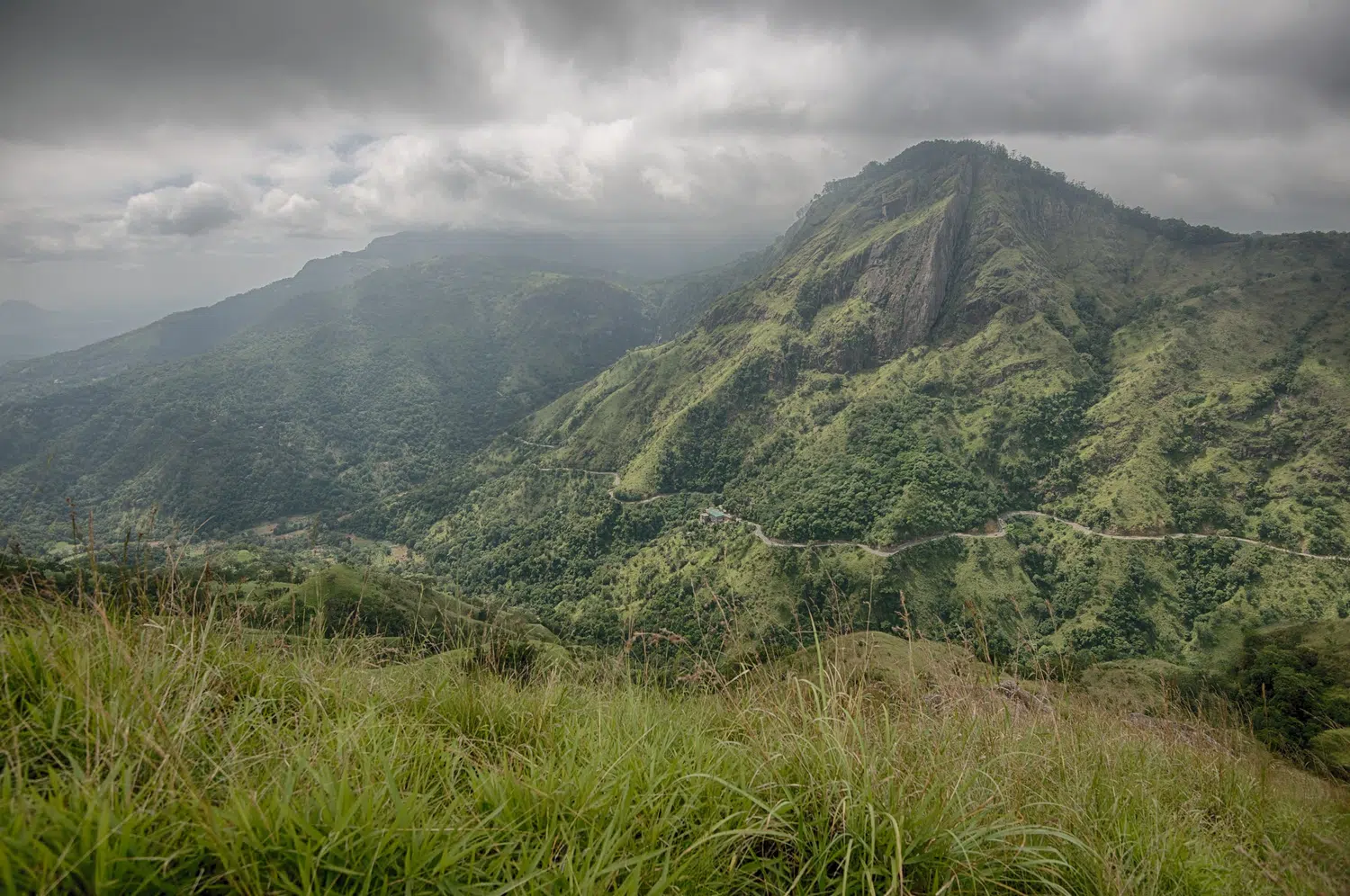Ella and Nuwara Eliya hill-country scenery for Sri Lanka Luxury Icons