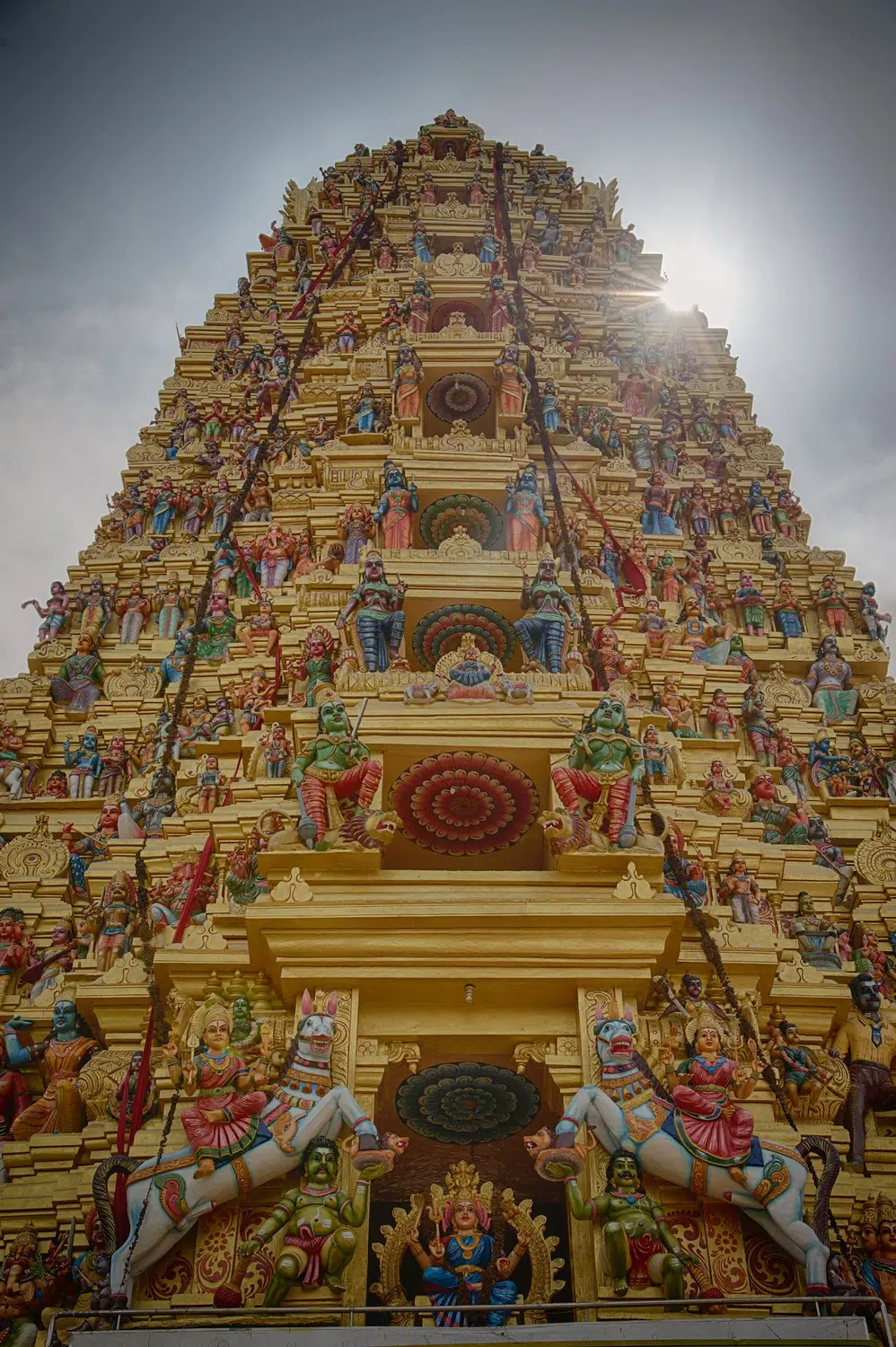 Kandy area temples, musicians, landscapes and sacred sites for Sri Lanka private day tour with Trustker
